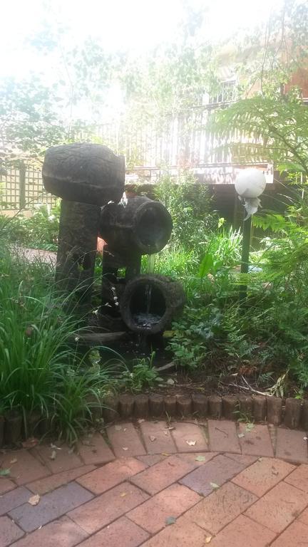 The Birches Backpacker Lodge Randburg Exterior foto