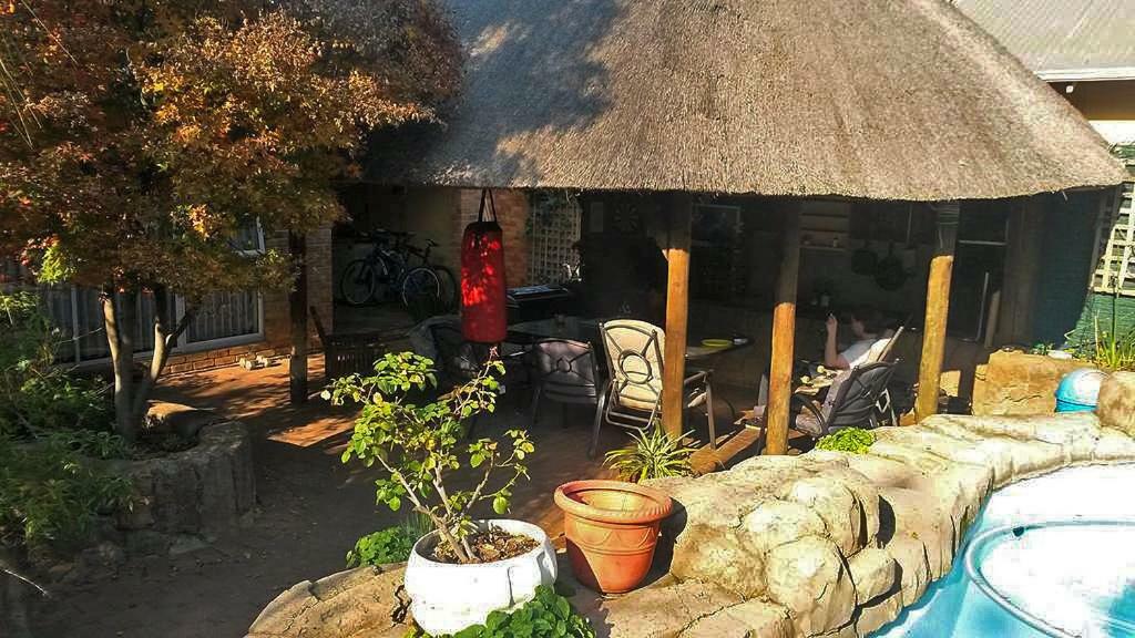 The Birches Backpacker Lodge Randburg Exterior foto